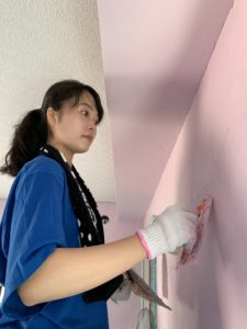 漆喰、DIY、左官仕上げ、ピンクの壁
